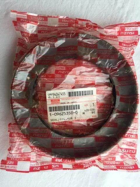 Genuine 1096253500 1-09625350-0 Inner Rear Hub Oil Seal for ISUZU FVZ CXZ EVZ