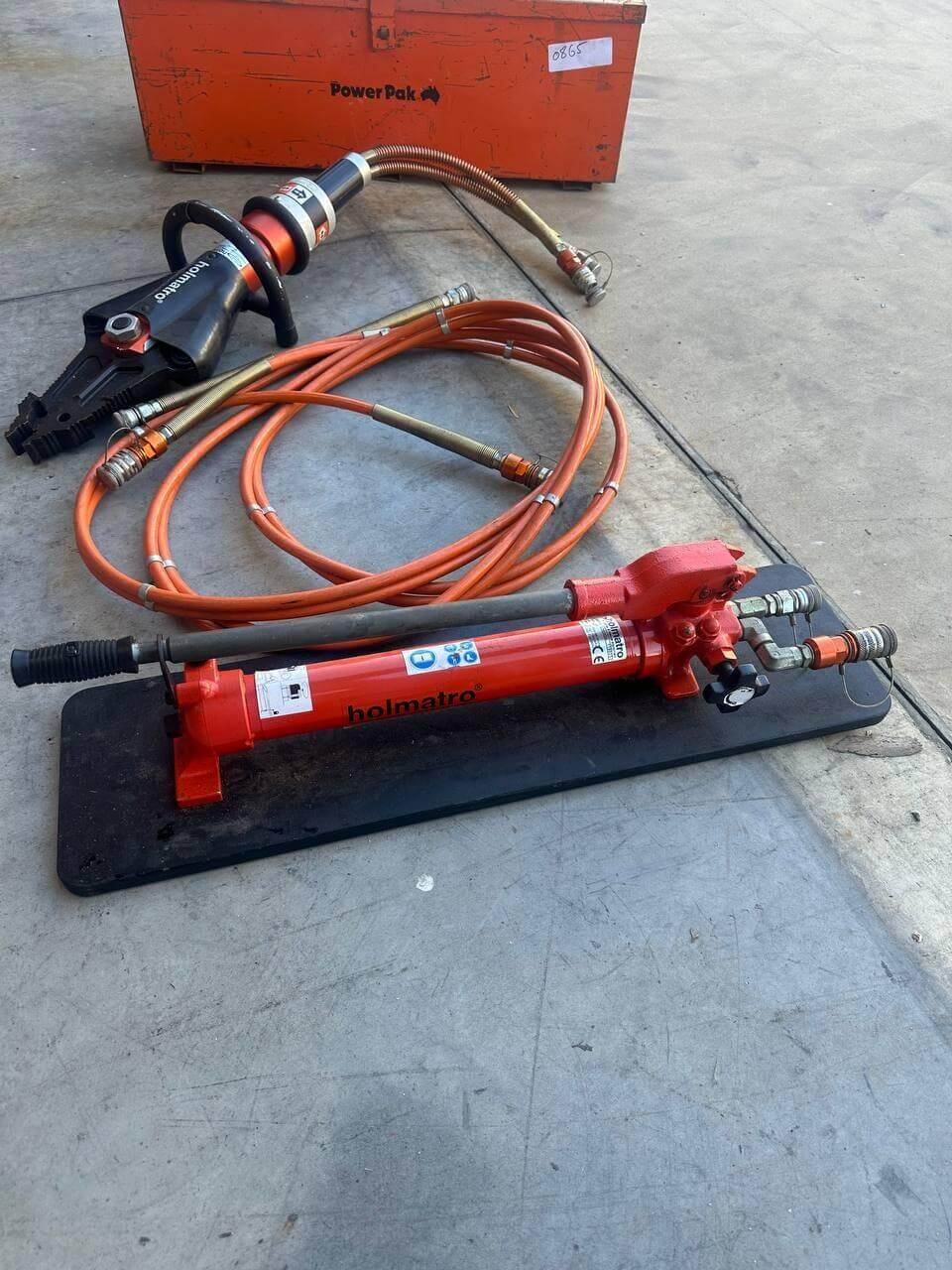 Holmatro Combi Tool CT 3120 + And HTW 700 ABU Hand Operated Pump + Hose