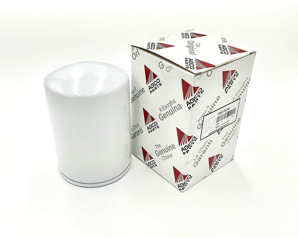 Hydraulic oil filter element and branded box for tractor parts, product number 700735382