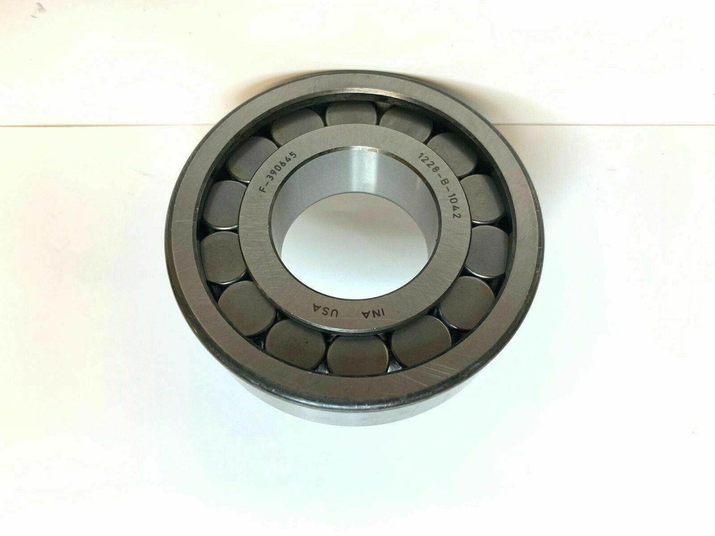 2 pcs "MERITOR" Bearing 1228B1042 Trucks Chevy (97 - 2002) & GMC (90 - 2002) NEW - Australian Empire Shop