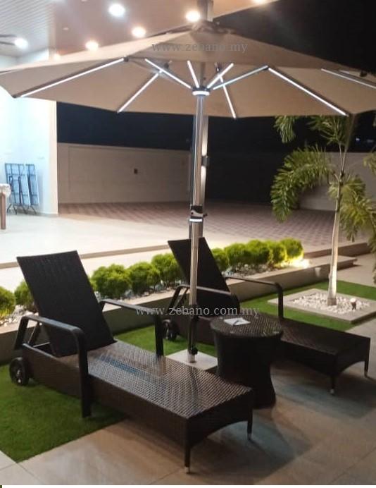 Center Pole patio umbrella Solar light 3 Meter wide 2.5 Highet Heavy duty